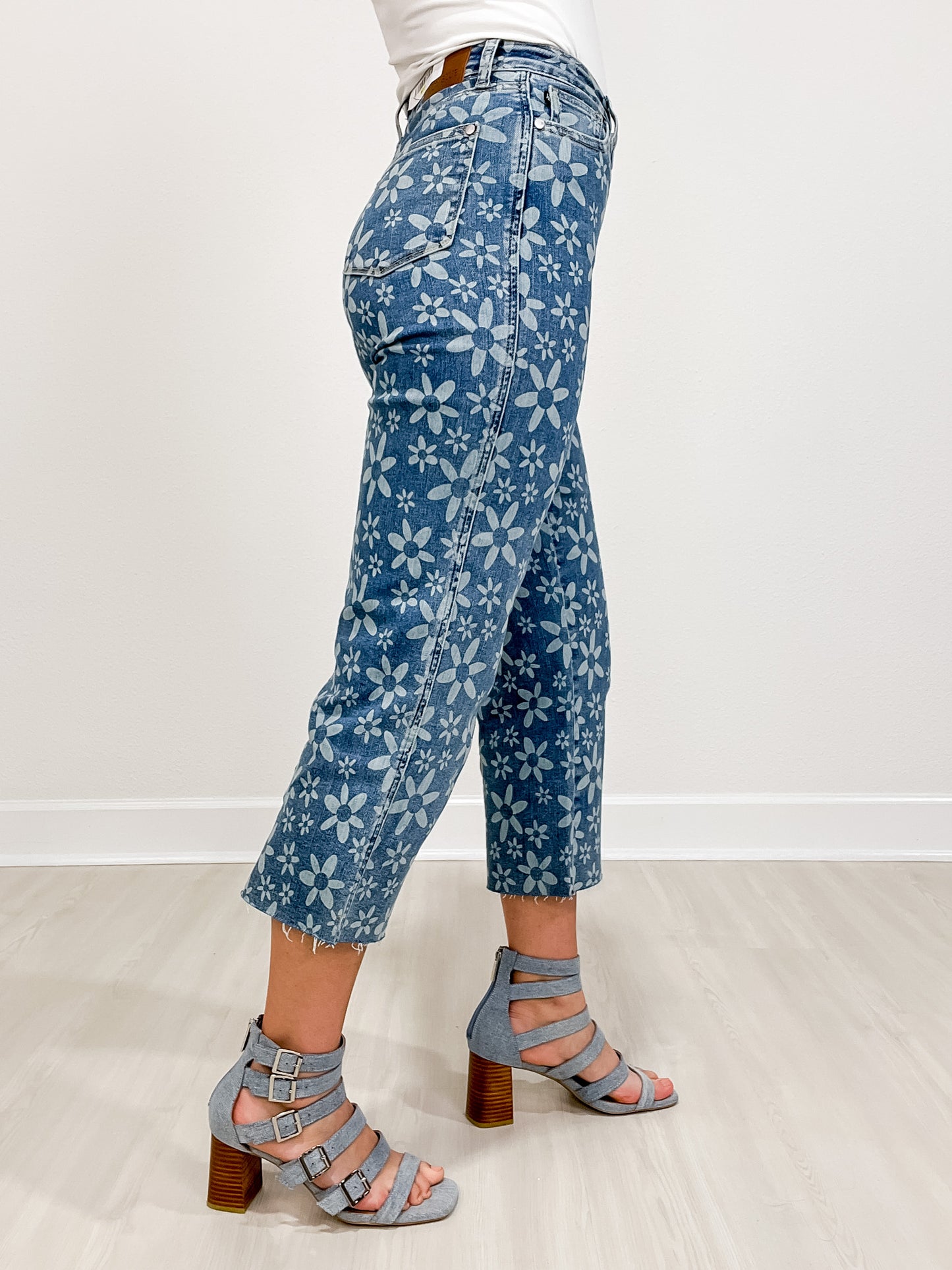 Judy Blue JANIS High Waist Flower Print Wide Leg Cropped Jeans