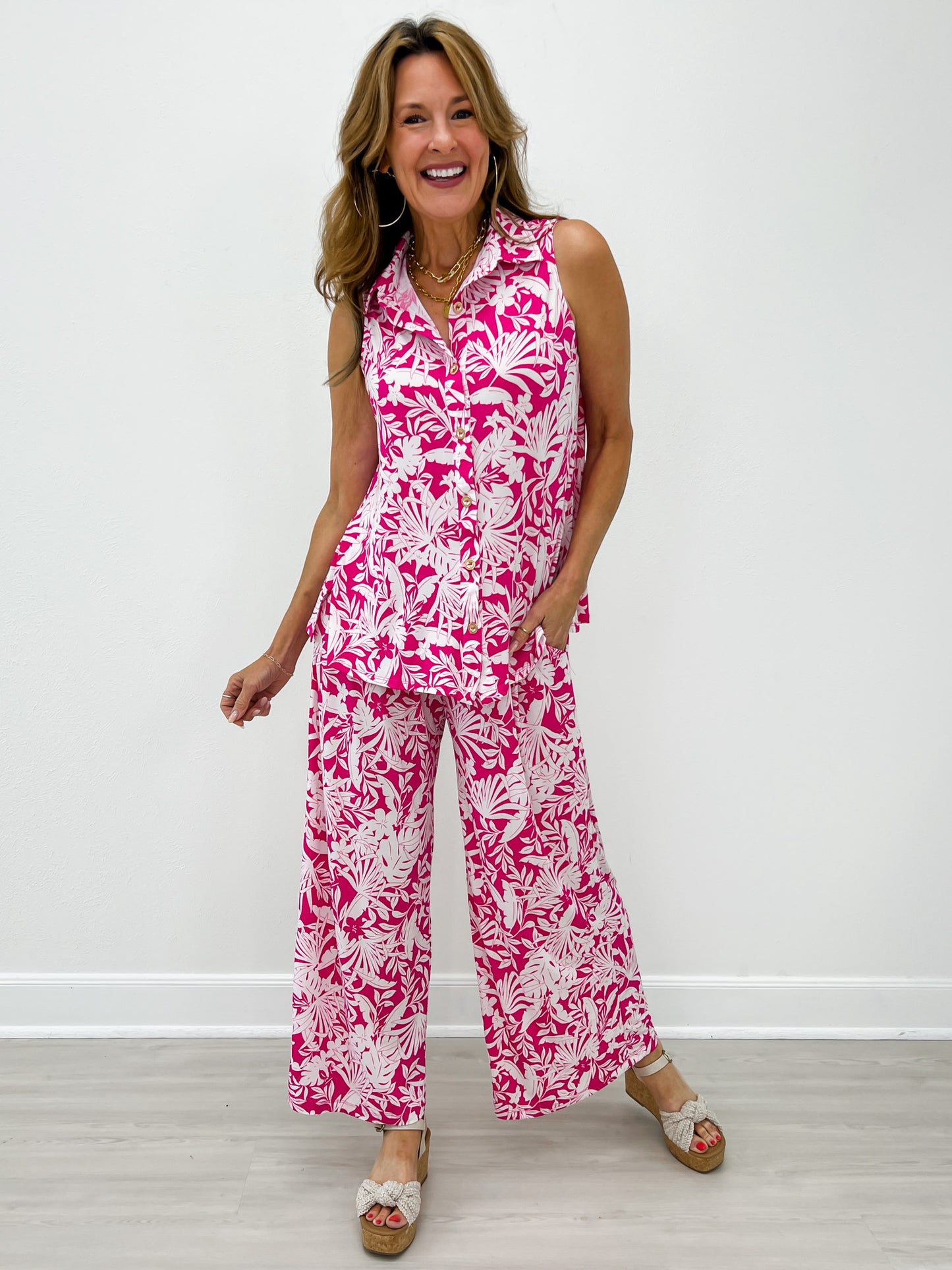 Shoreline Sleeveless Button Down Top with Matching Pants