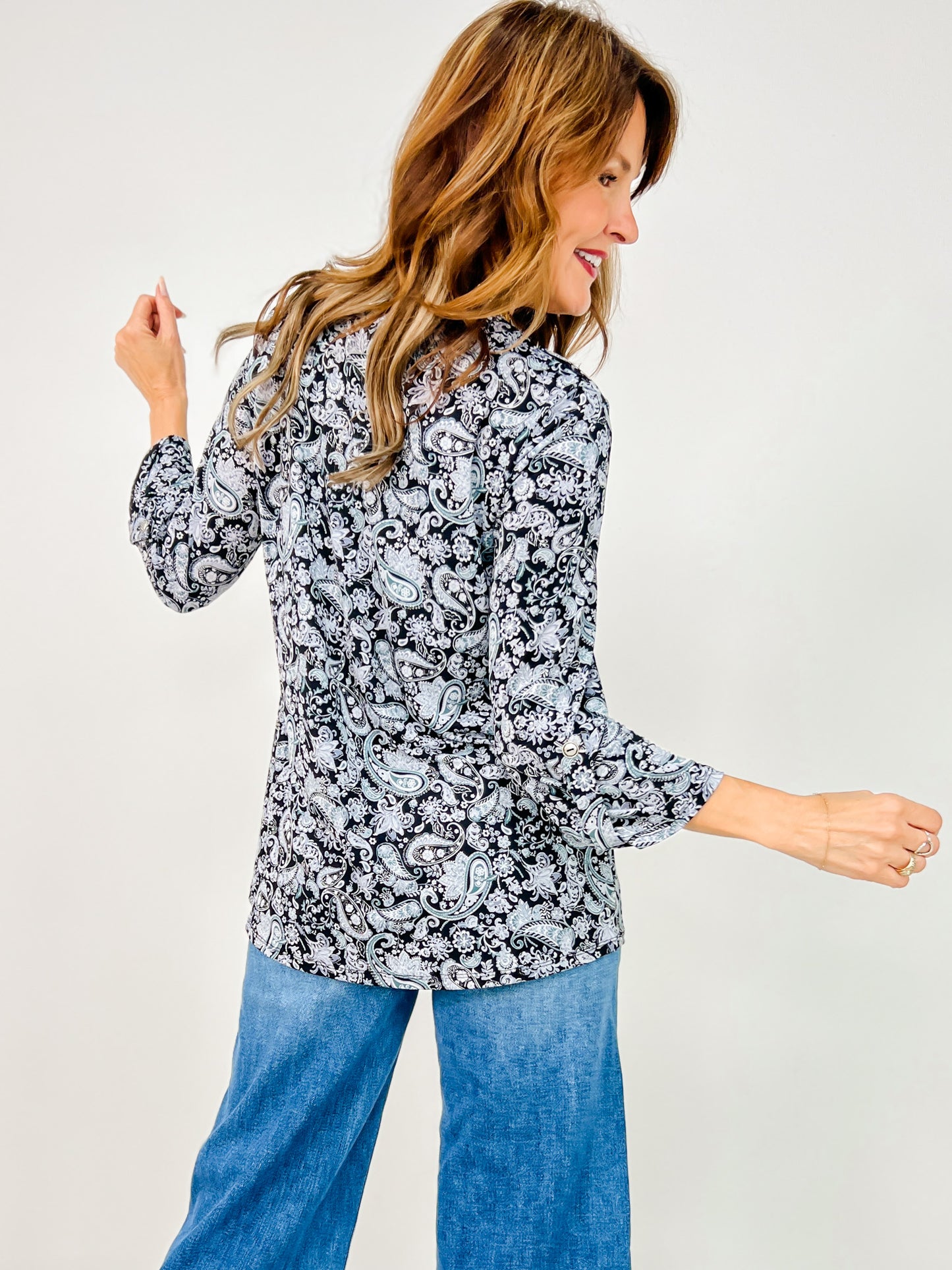 Classic 3/4 Sleeve Lizzy Top in Black Paisley