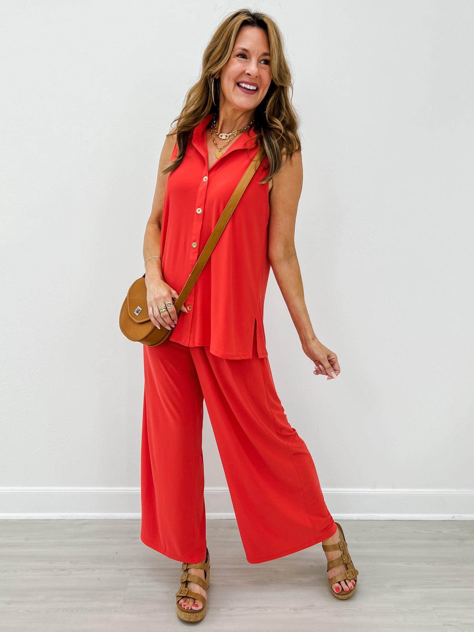 Shoreline Sleeveless Button Down Top with Matching Pants in Tomato Red