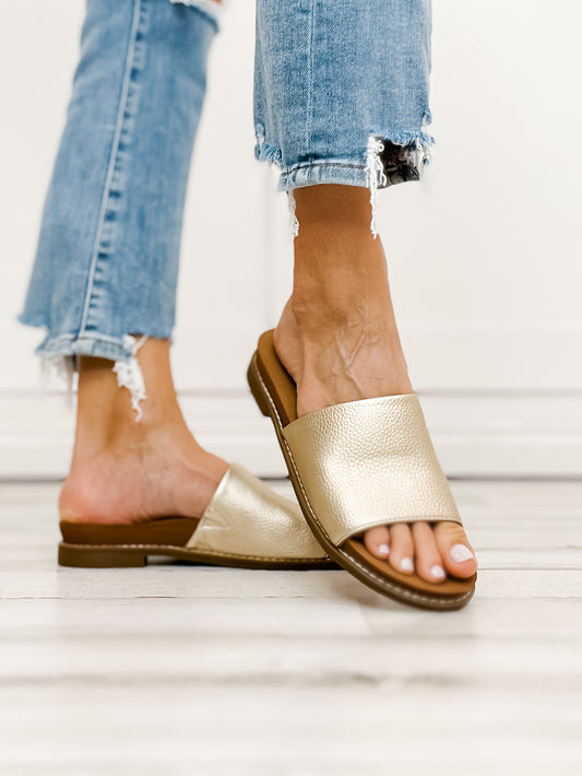 Yellowbox Kalo Slide Sandal in Platino