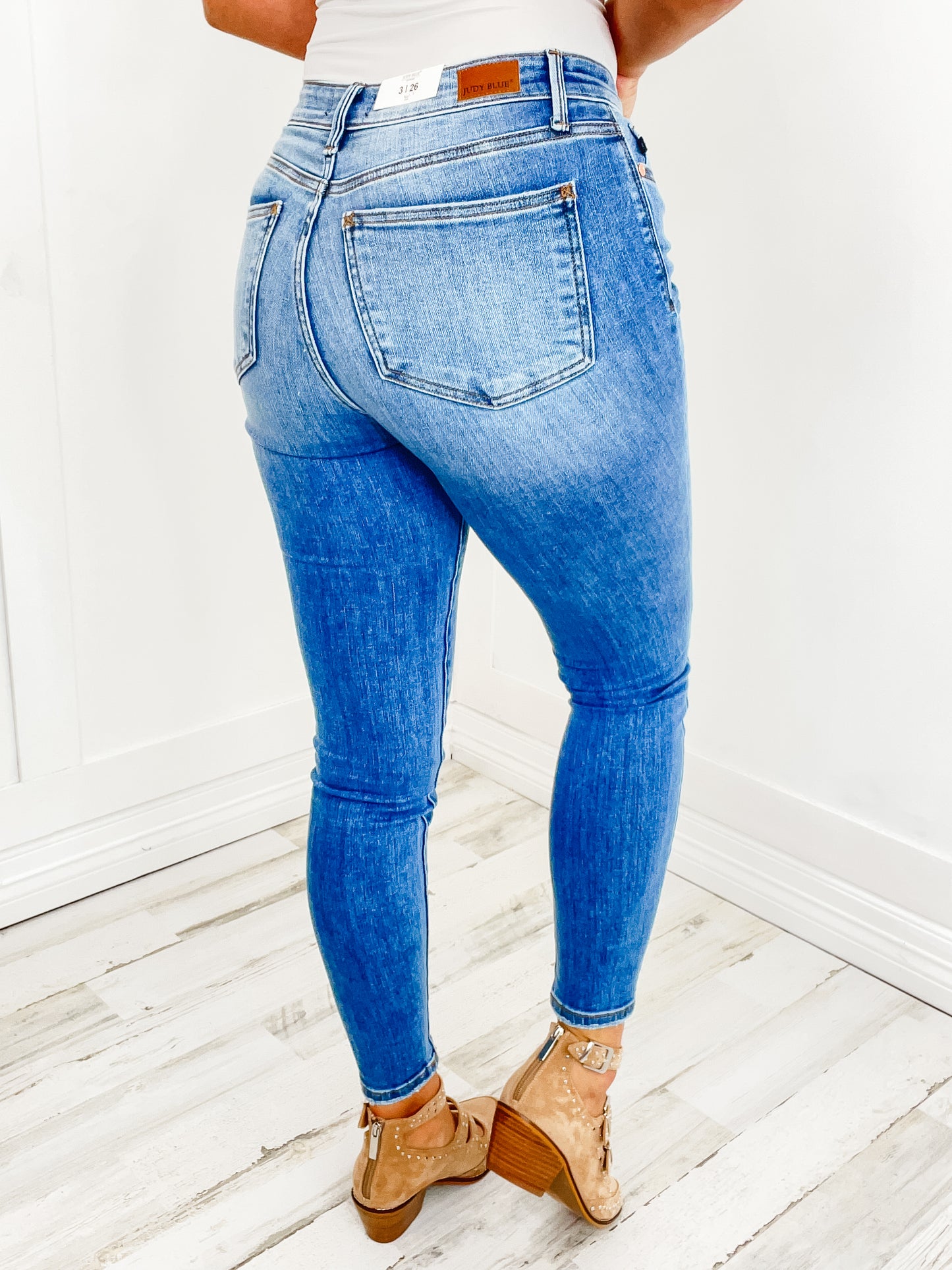 Judy Blue Mid-Rise Vintage Skinny Jean – Emma Lou's Boutique