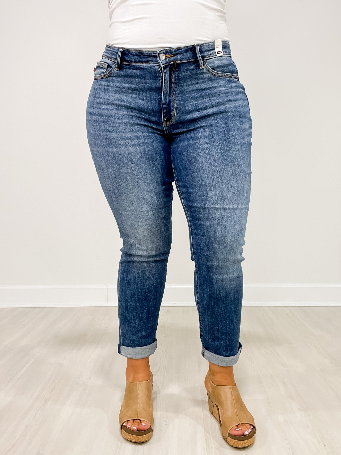 Judy Blue MONROE Mid-Rise Vintage Wash Boyfriend Fit Jeans