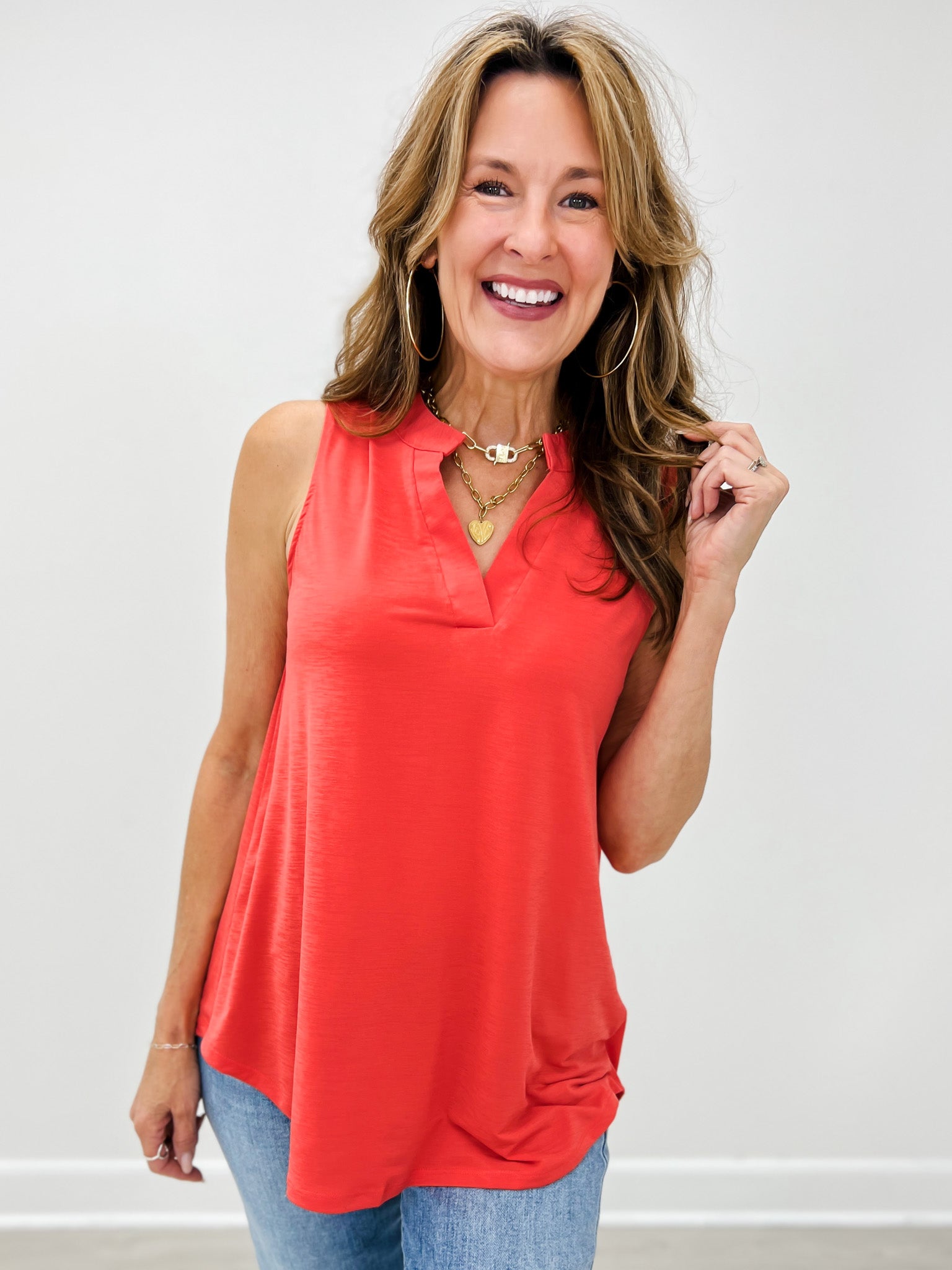 Sleeveless Lizzy Top with Mandarin Collar in Hot Coral