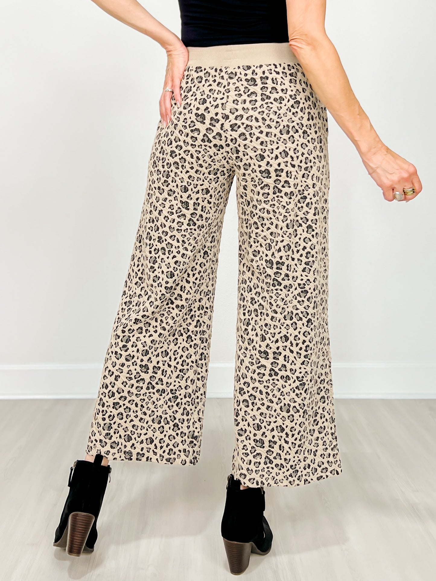 Elastic Waistband Leopard Print Pants