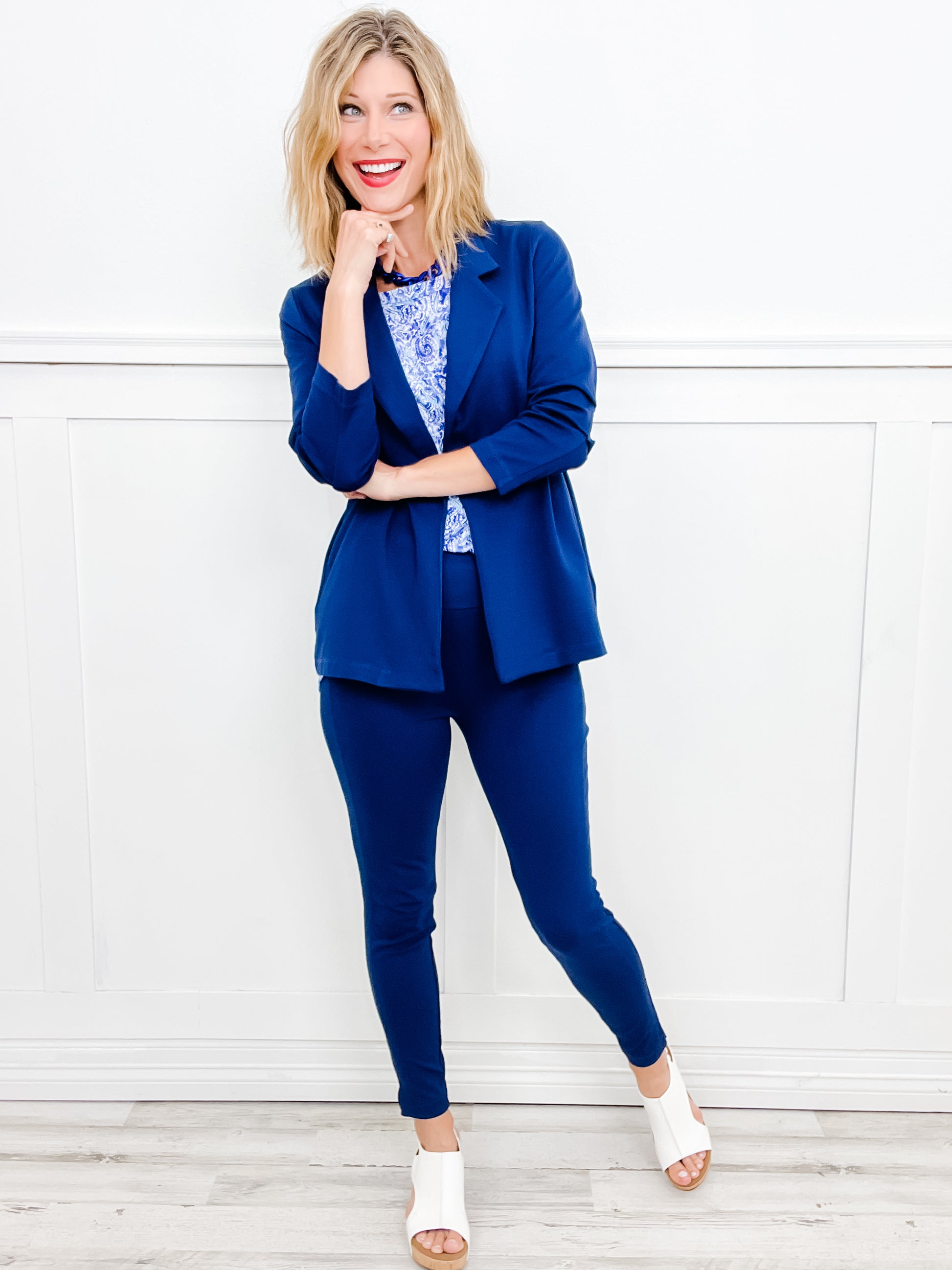Magic 3/4 Length Ruching Sleeve Blazer in Navy