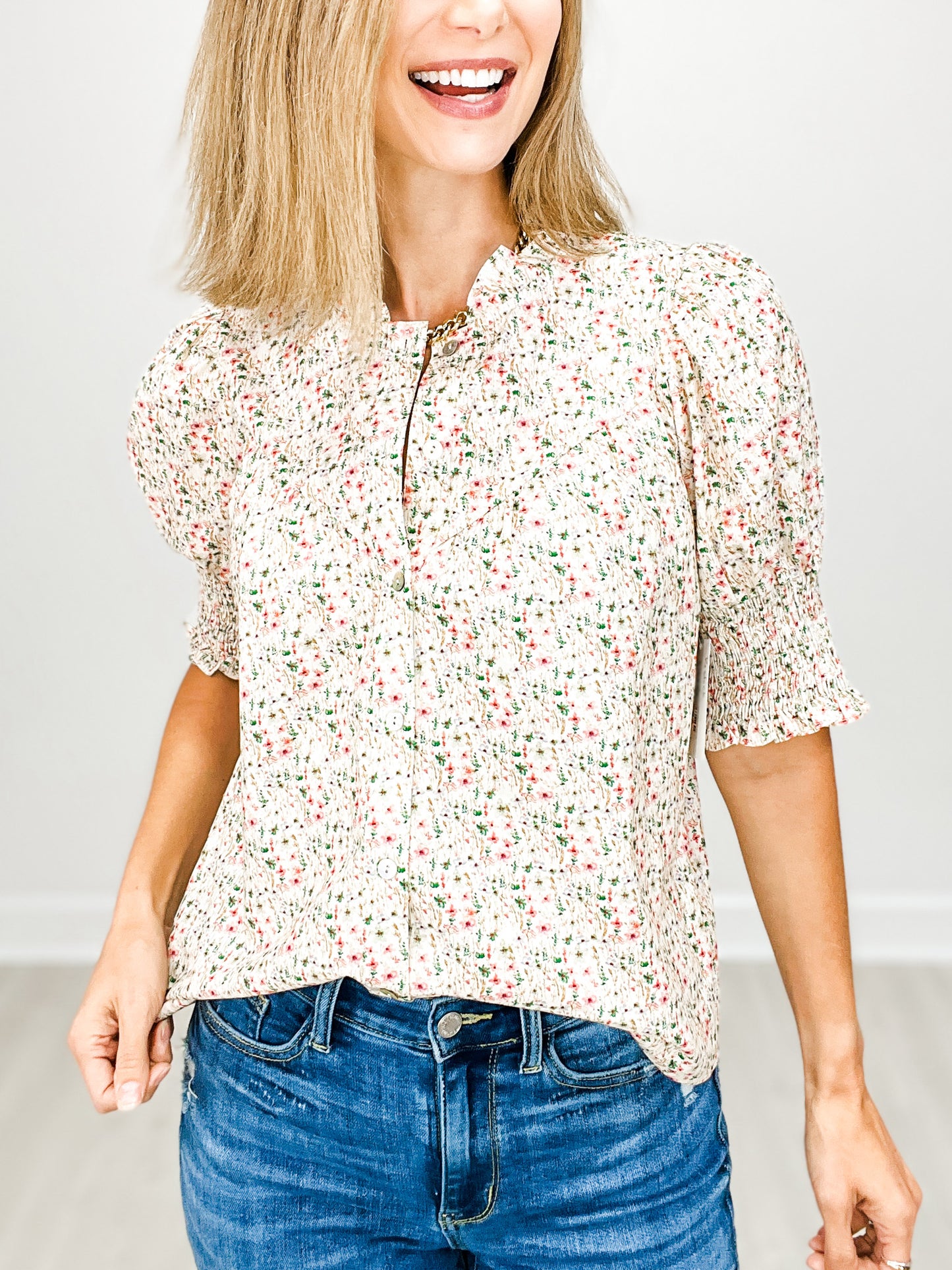 Cotton Floral Ruffle Collar Button-Down Short Sleeve Top