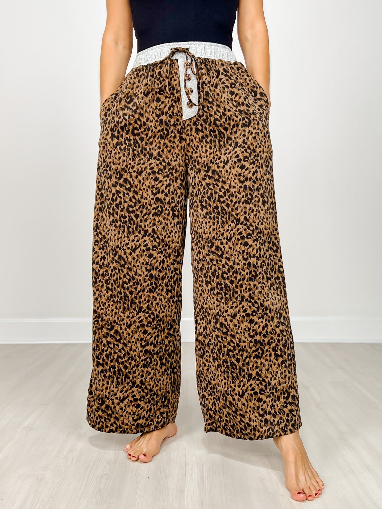Leopard Print Wide Leg Elastic Waistband Pants