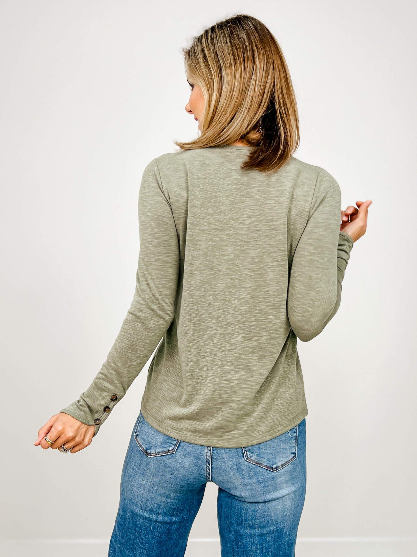 Long Button Hem Sleeve Slub Top