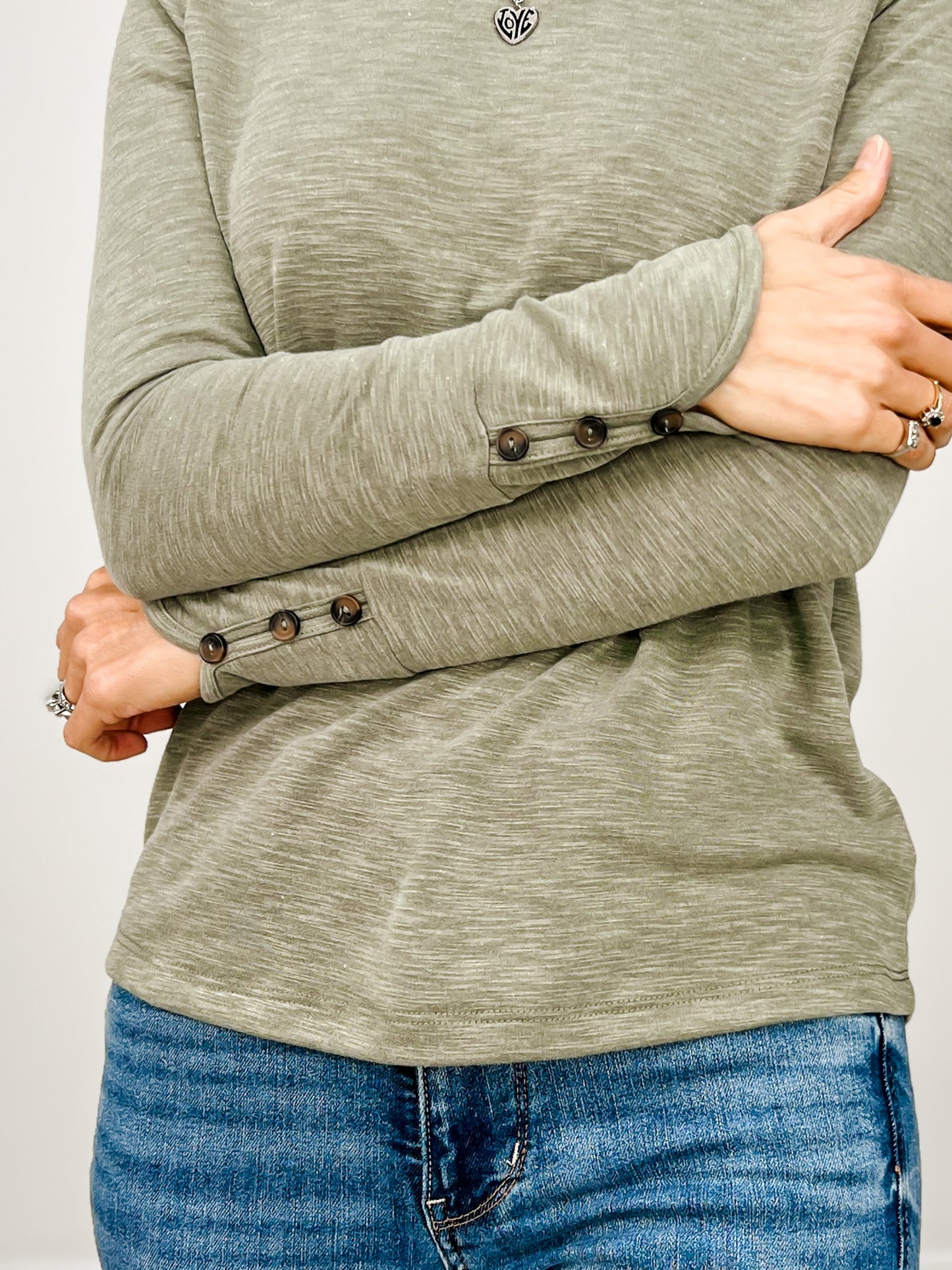 Long Button Hem Sleeve Slub Top