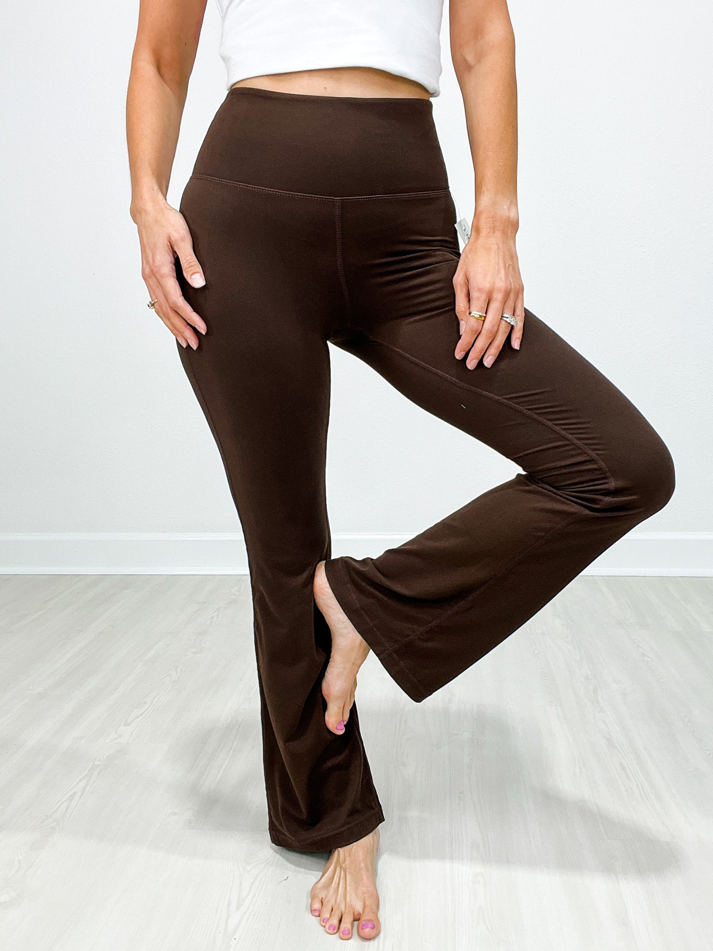 30a FLARED YOGA PANTS