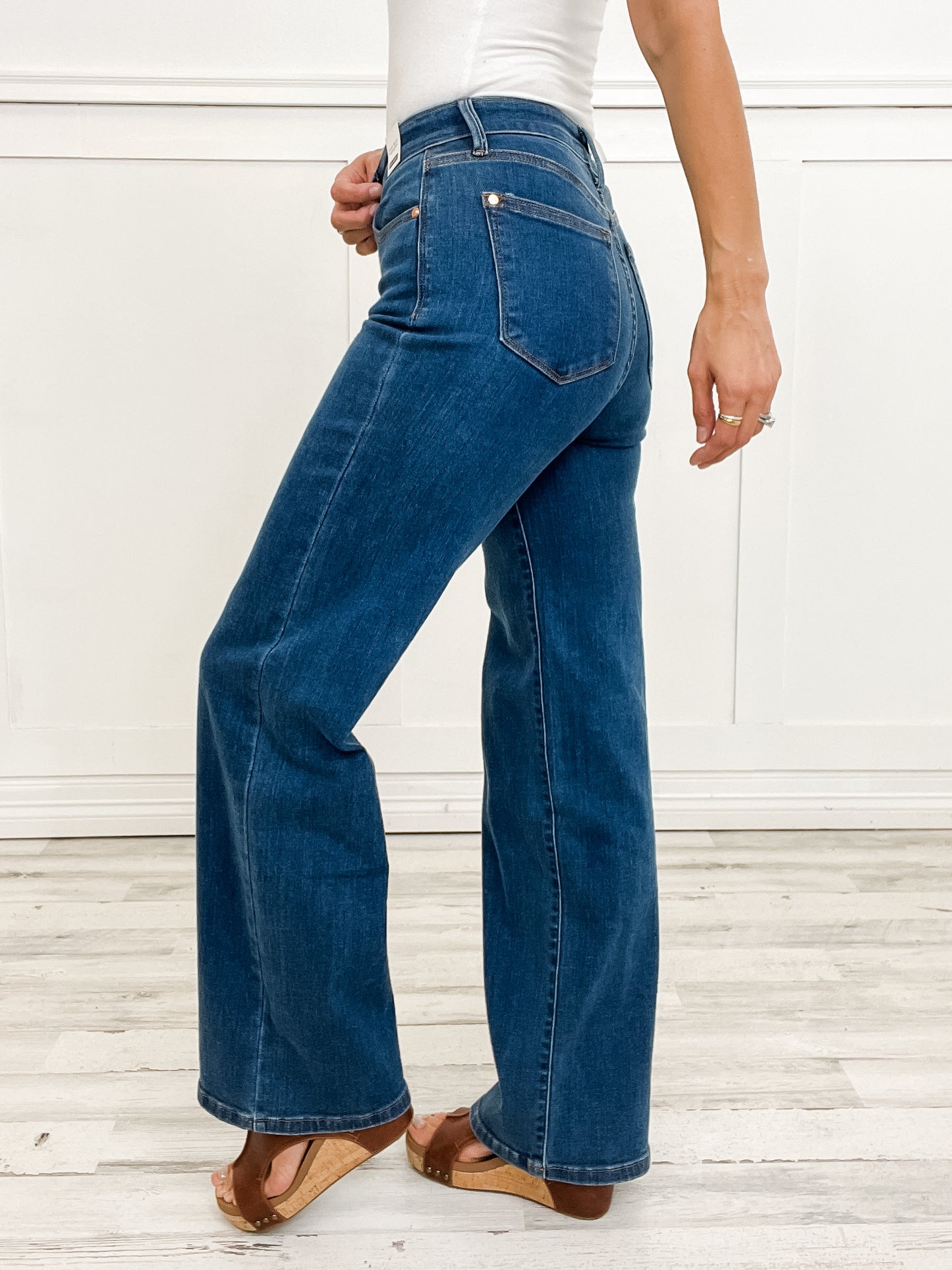 Judy Blue LIKE A HURRICANE Hi-Rise Vintage Wide Leg Denim Jeans