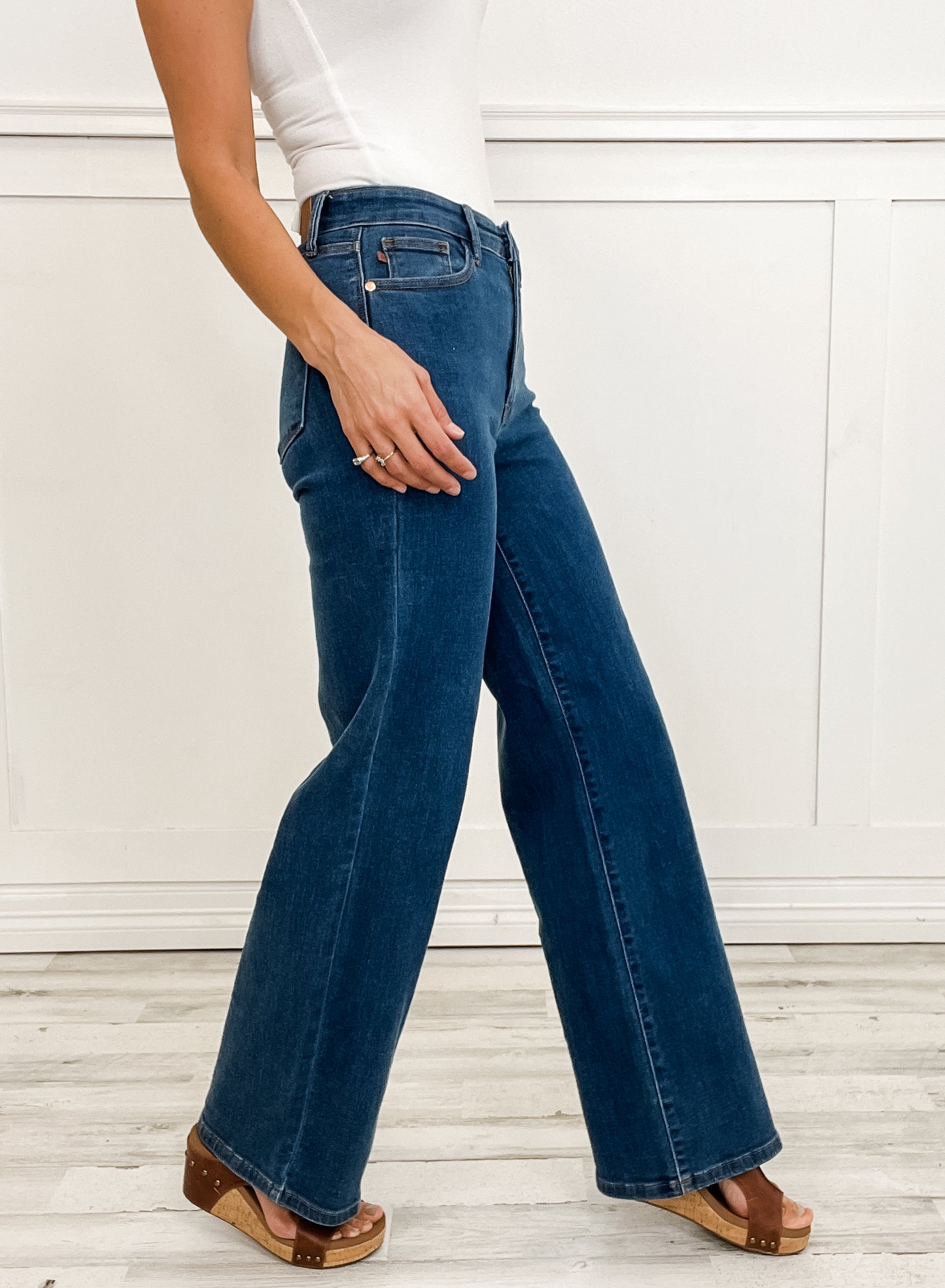 Judy Blue LIKE A HURRICANE Hi-Rise Vintage Wide Leg Denim Jeans