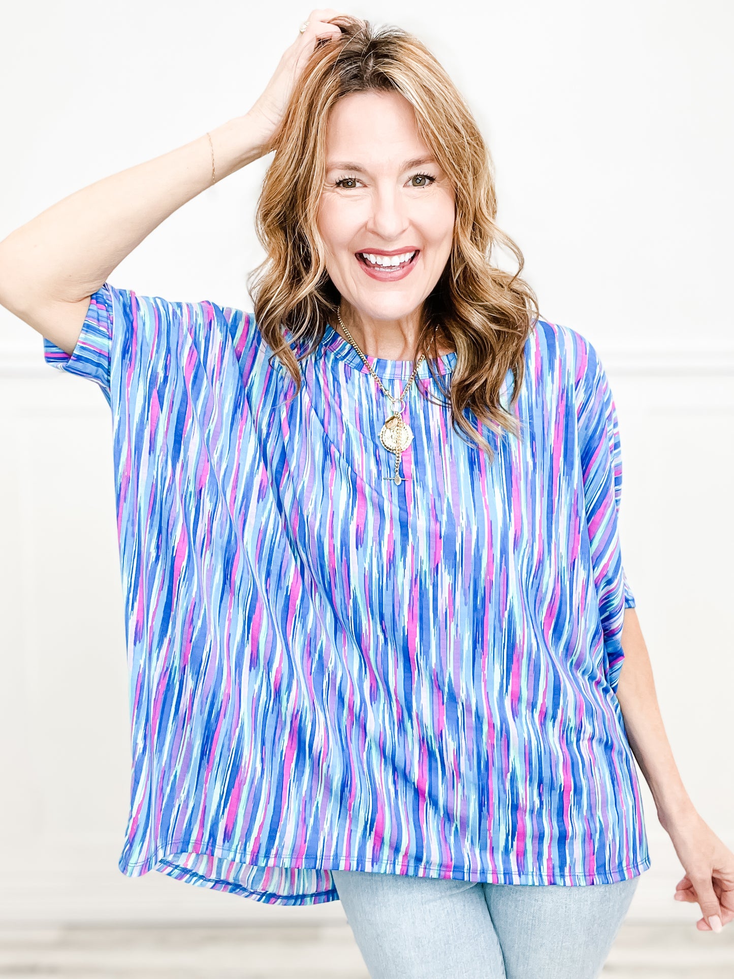 Stroke of a Brush Short Sleeve Tunic Top with Hi-Lo Hem