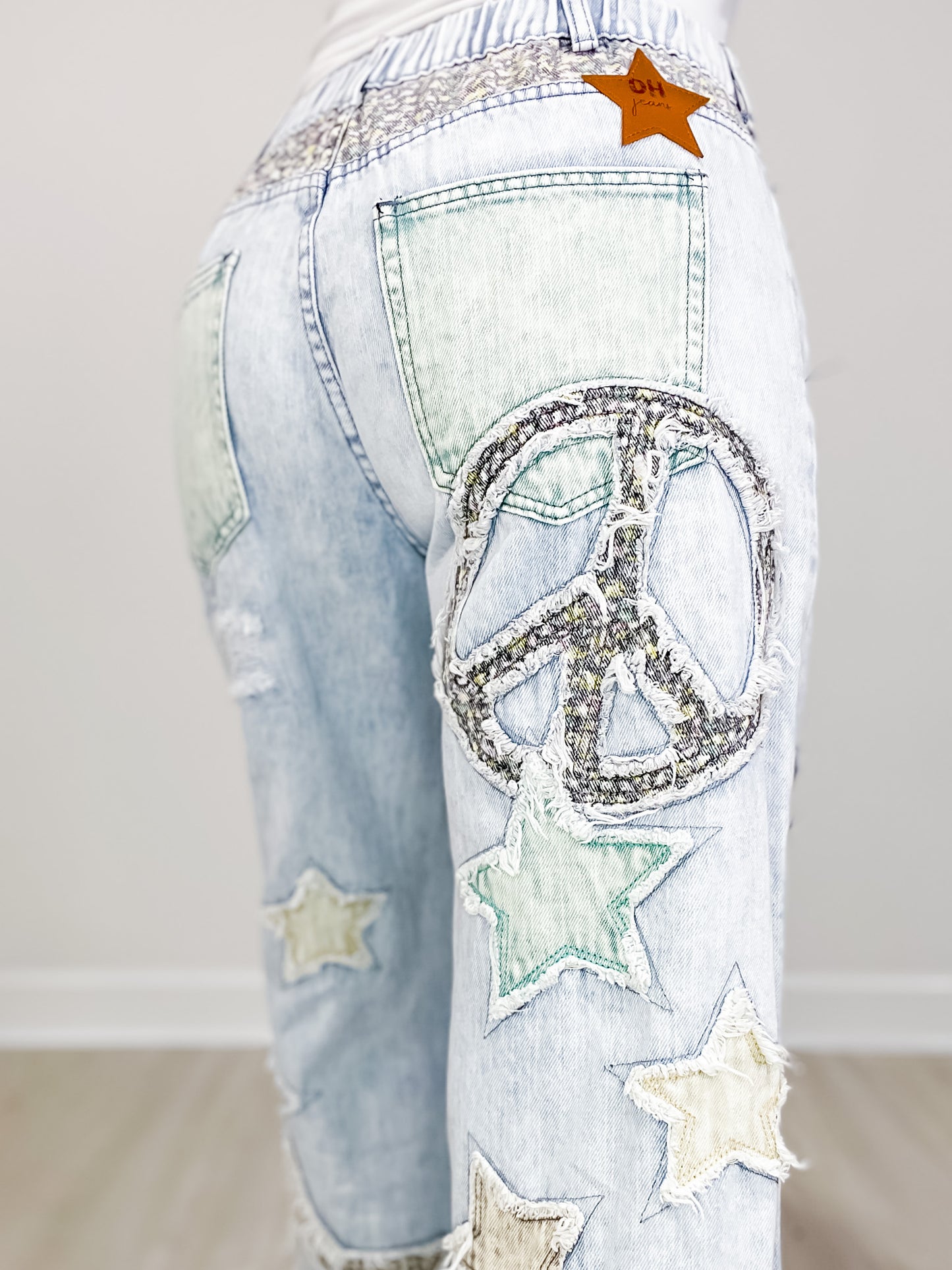 WASHED STAR PATCHWORK DETAIL DENIM JEANS