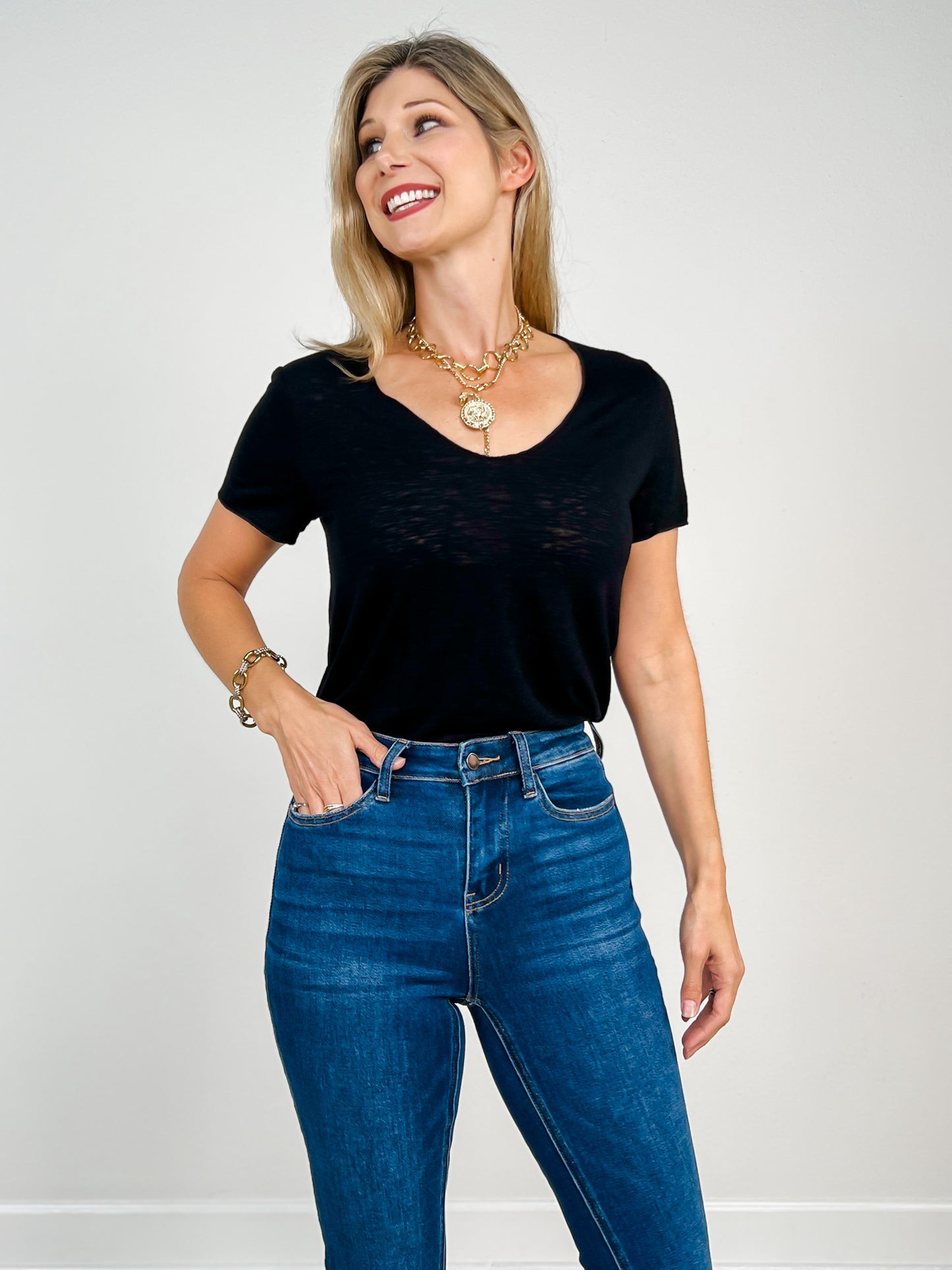 Short Sleeve Slub Knit V Neck Tee