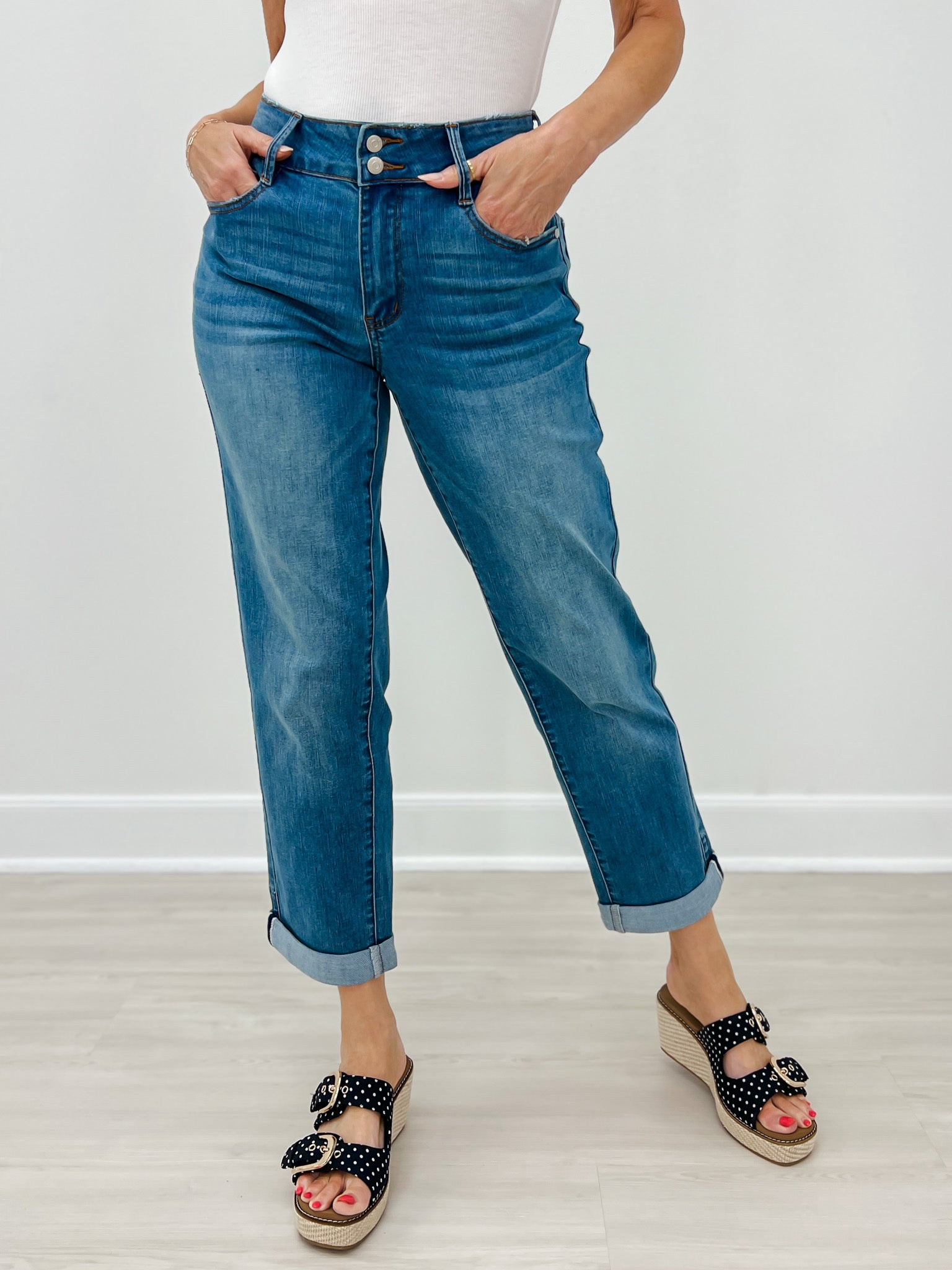 Judy Blue BRISTOL Mid-Rise Cuffed Boyfriend Cool Denim Jeans