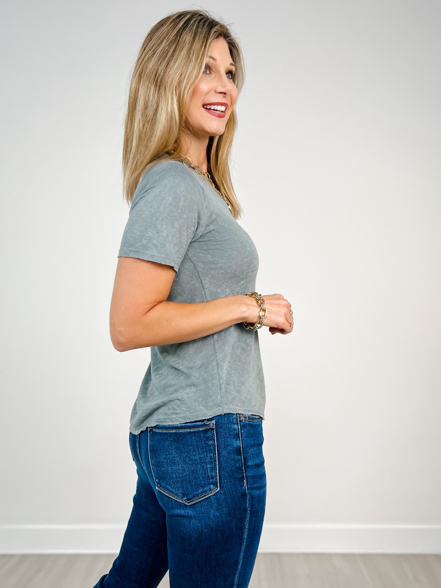 Hacci Slub Round Neck Raglan Tee