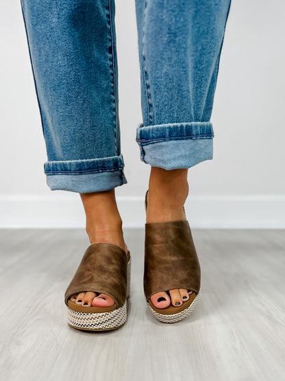 Corkys Totally Buggin Wedges in TAUPE