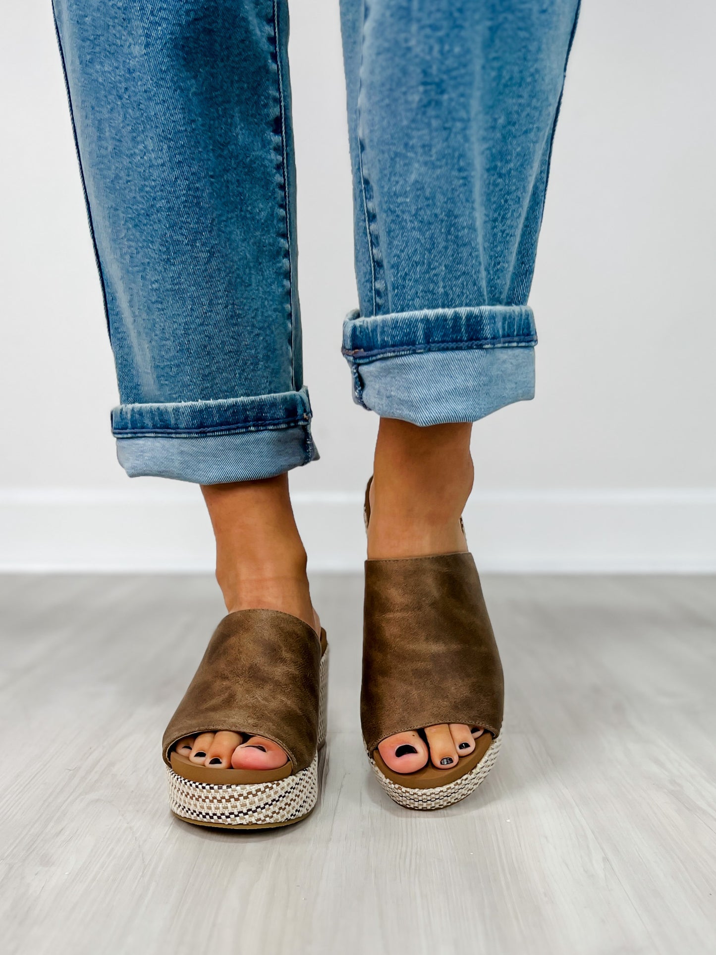 Corkys Totally Buggin Wedges in TAUPE