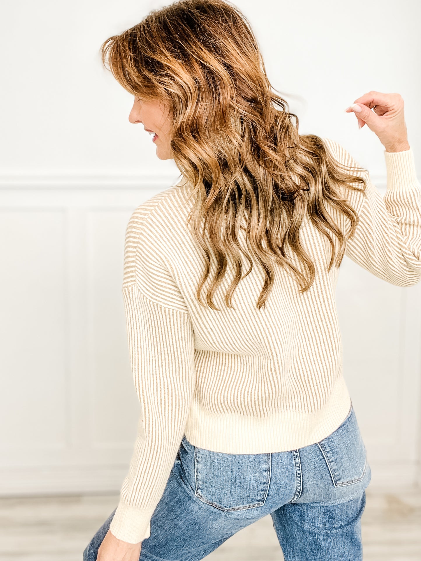 TWO TONE RIB TEXTURE SWEATER