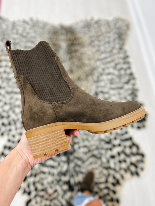 Corkys Goodness Gracious Boots in KHAKI FAUX SUEDE