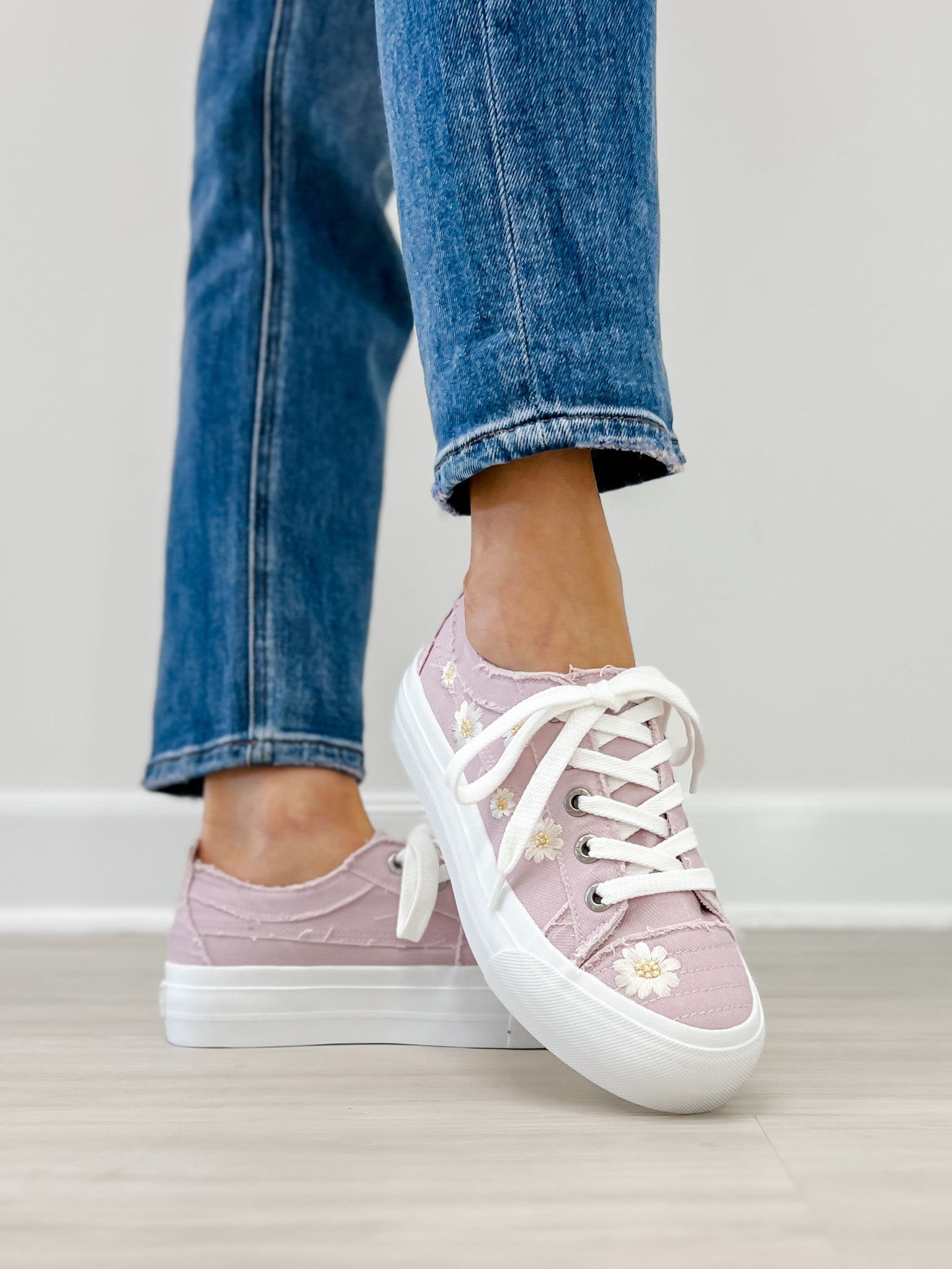 Blowfish Tennis Shoes Sadie Sun 8 in Amethyst