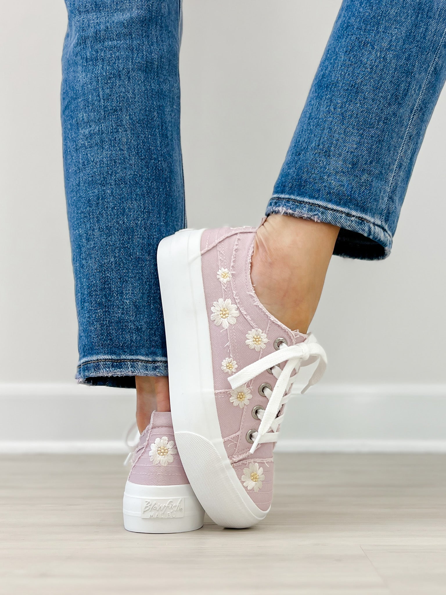 Blowfish Tennis Shoes Sadie Sun 8 in Amethyst