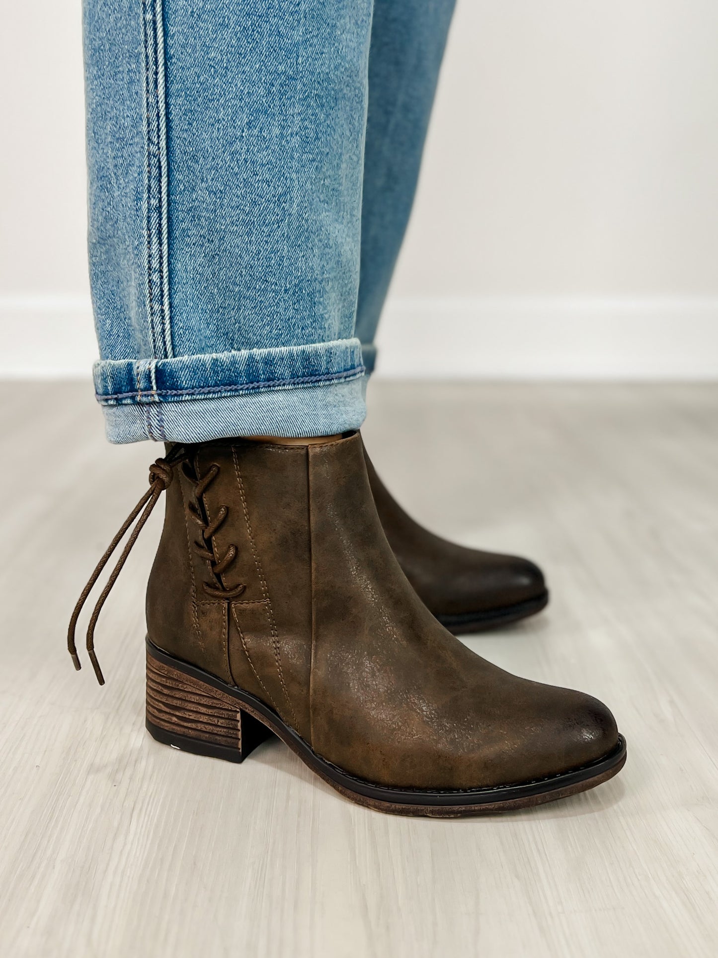 Pierre Dumas Gossip-15 Bootie in Brown