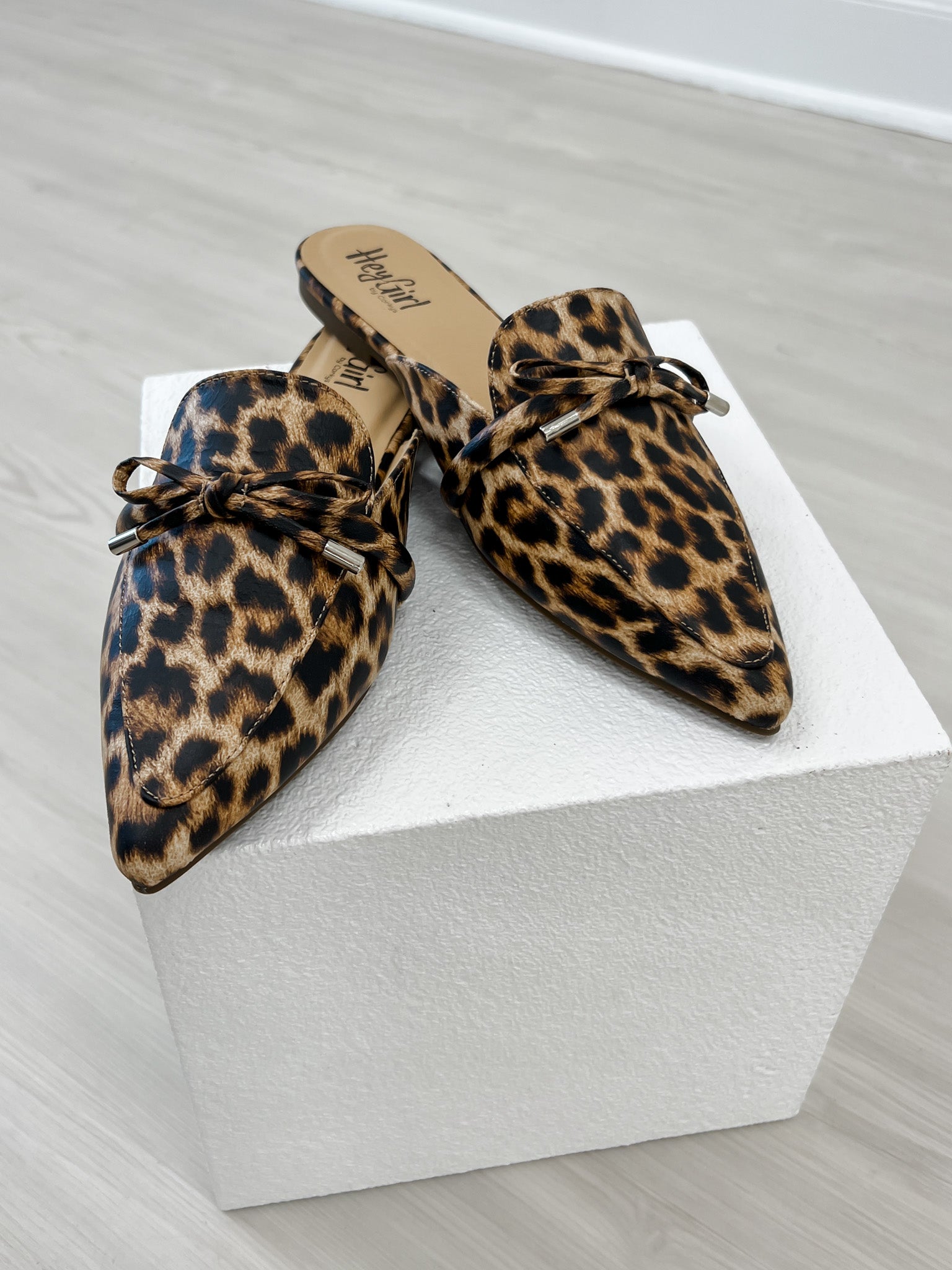 Corkys Tip Included Mule Flats in Leopard