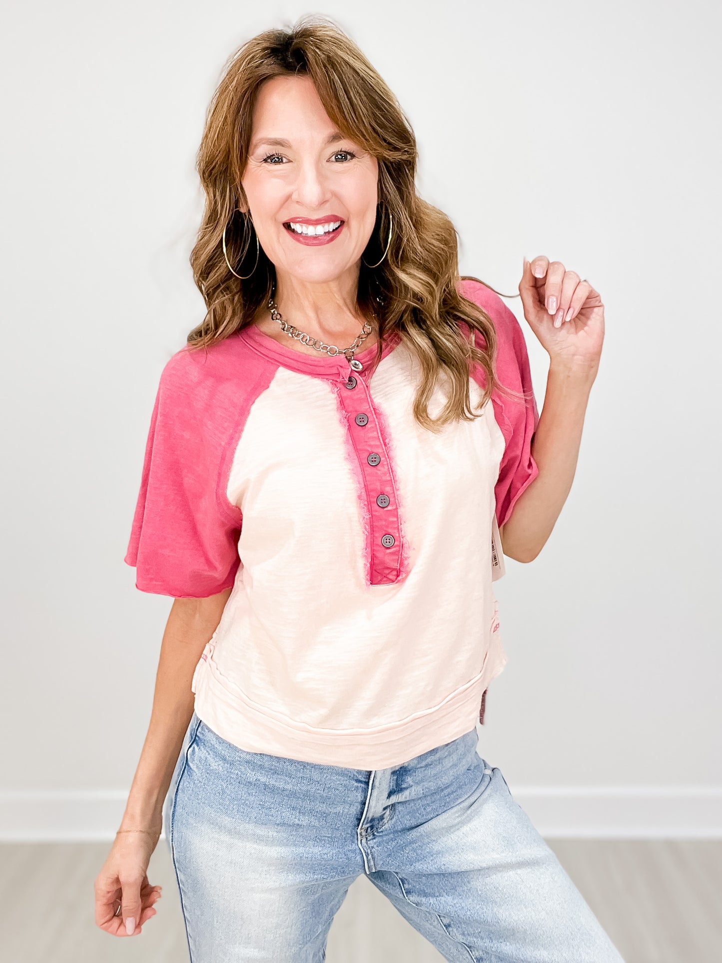 WASHED CONTRAST HENLEY NECK SHORT SLEEVE TEE