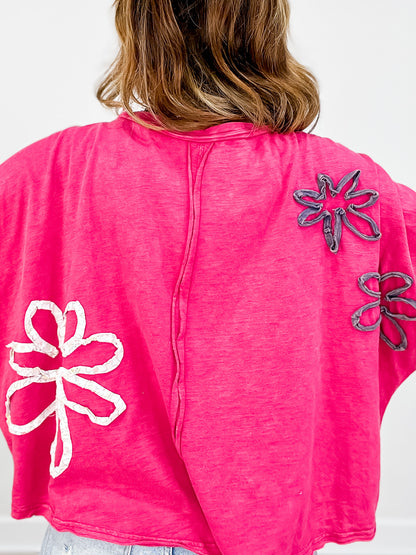 WASHED FLOWER APPLIQUE SHORT SLEEVE KNIT TOP