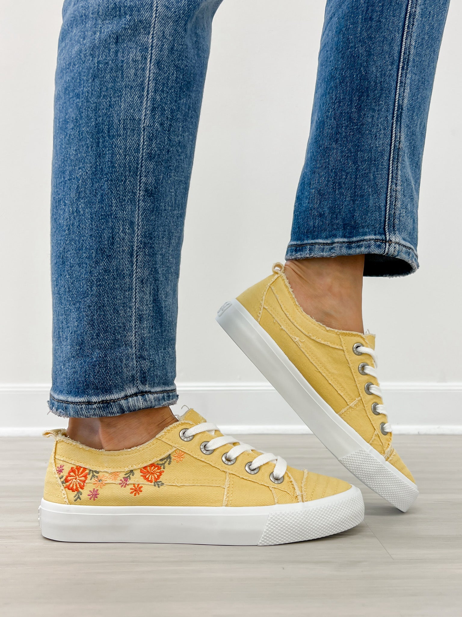 Blowfish Malibu Very Sadie Sneakers in Butter Yellow