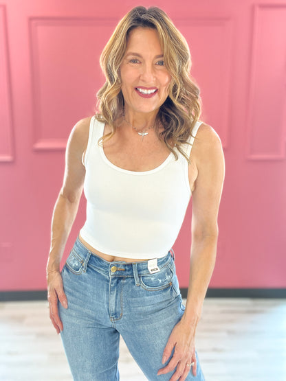 BRA:30 Scoop Crop Tank Top