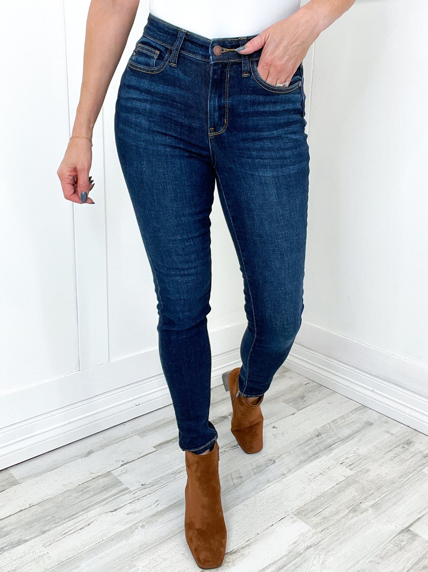 Judy Blue JULIA High Waist Judy Blue Hand Sand Skinny Denim Jean