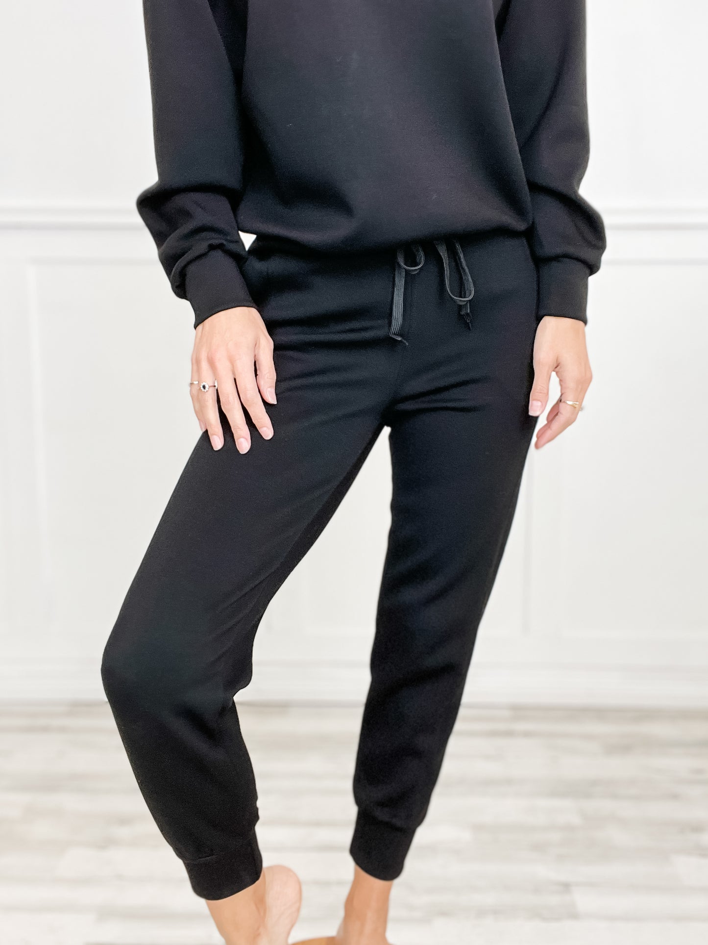 Sporty Chic Ultra Comfy Long Sleeve Top with Elastic Waist Jogger Set in Black