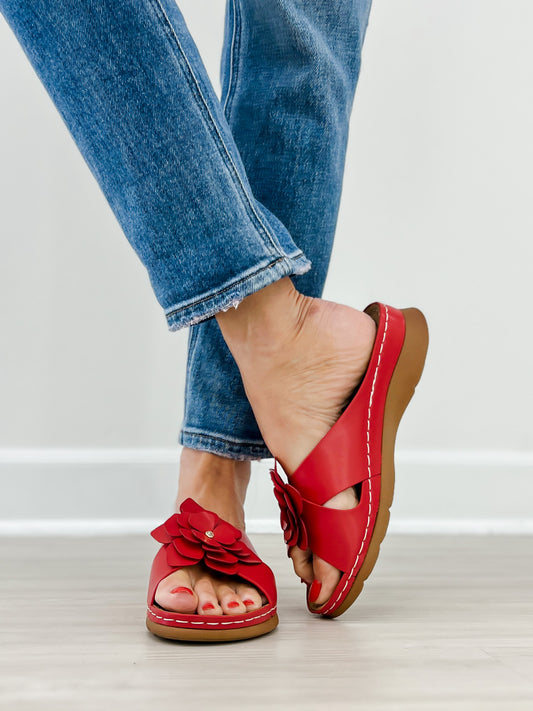Good Choice Joy Flower Flat Sandals in Coral