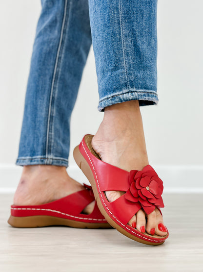 Good Choice Joy Flower Flat Sandals in Coral