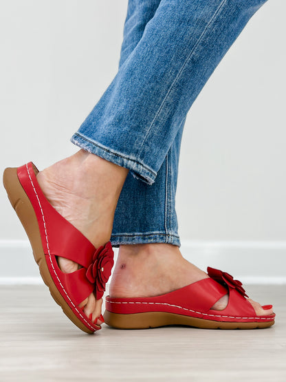 Good Choice Joy Flower Flat Sandals in Coral