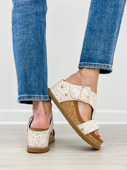 Very G Noah Wedges in White Pink Floral