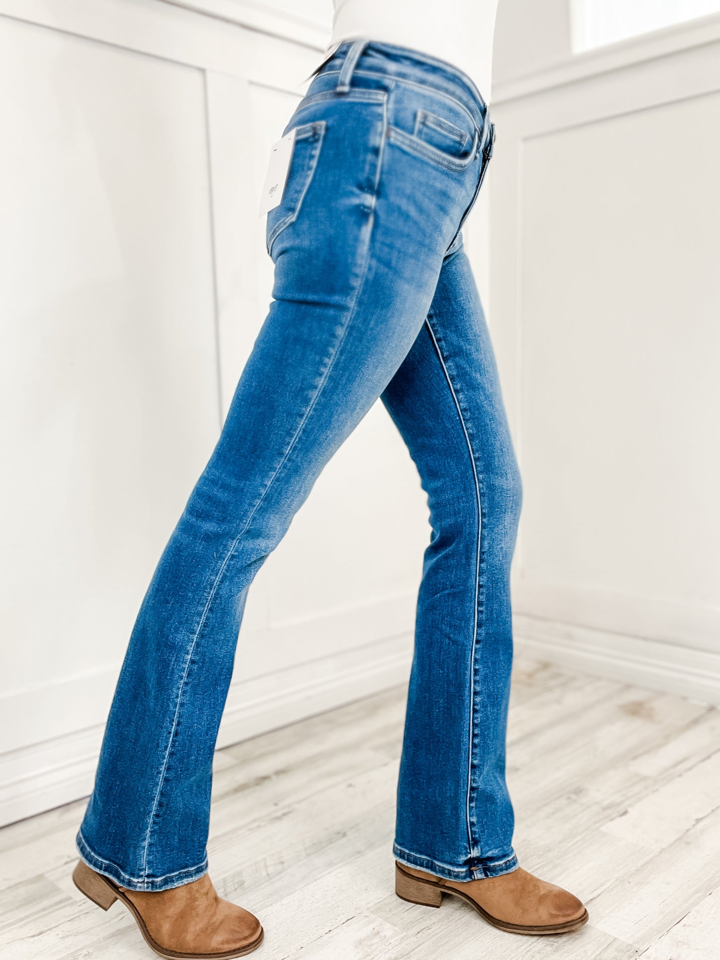 Vervet LUCINDA Low Rise Full Length Bootcut Non-Distressed Jeans