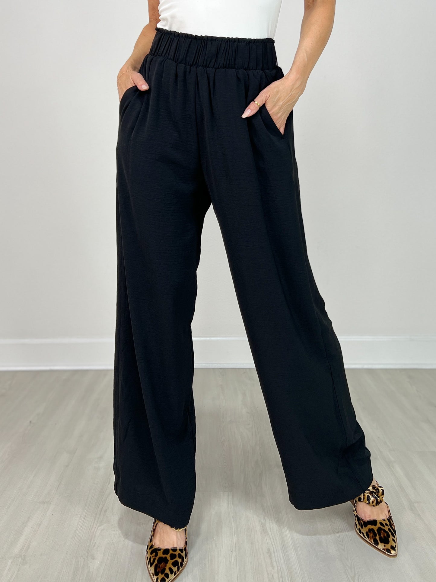 High Waisted Solid Knit Pants with Side Pockets