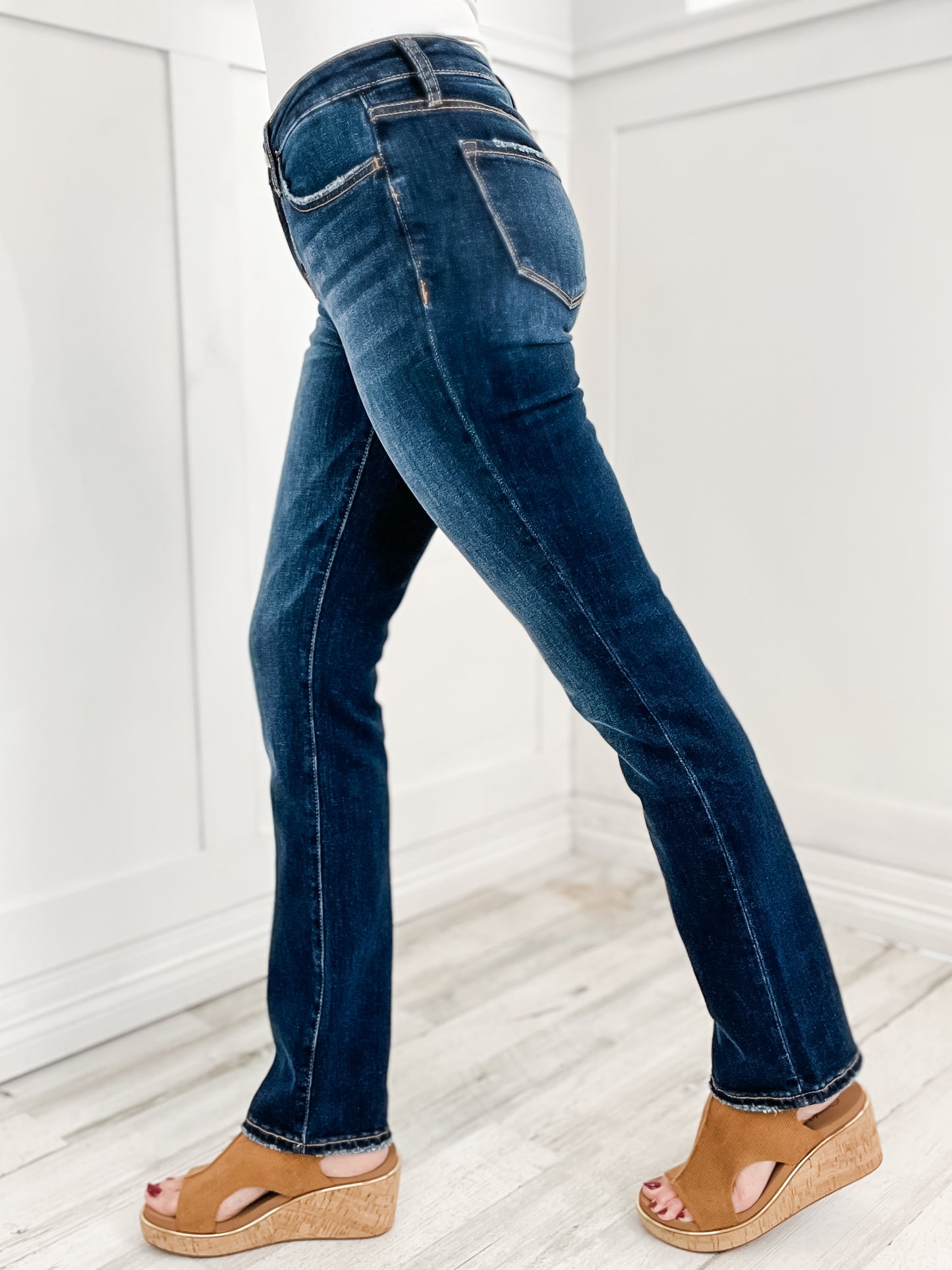 Vervet DAY DREAM Hi-Rise Long Slim Straight Non-Distressed Jeans