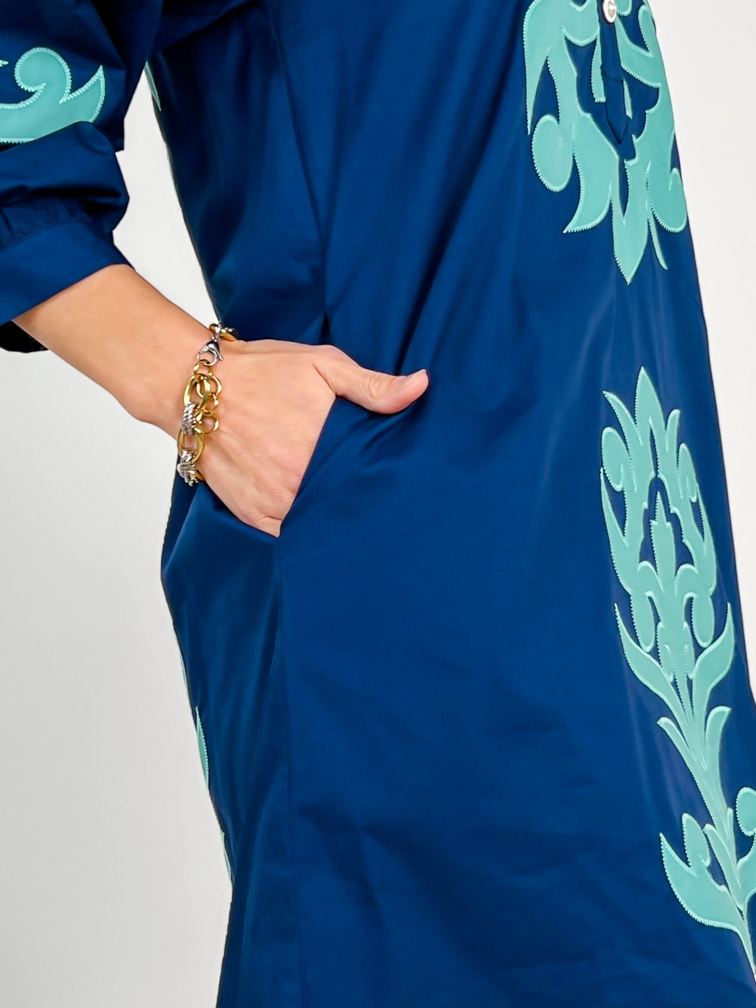 3/4 Sleeve Baroque Floral Applique Mini Shift Dress