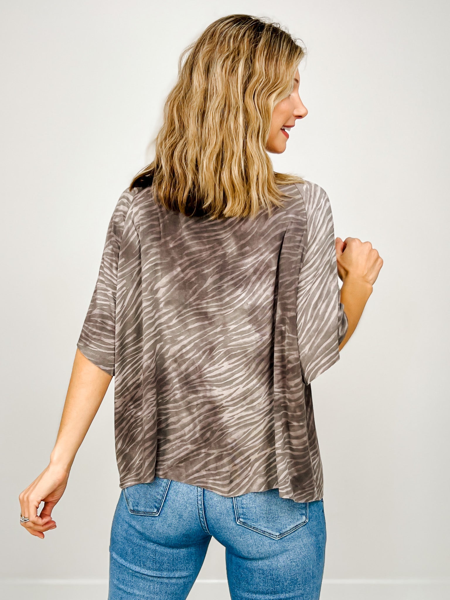 Round Neck Short Sleeve Loose Top with Pocket