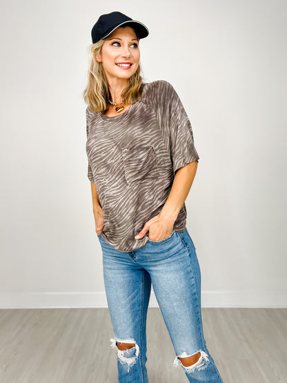 Round Neck Short Sleeve Loose Top with Pocket