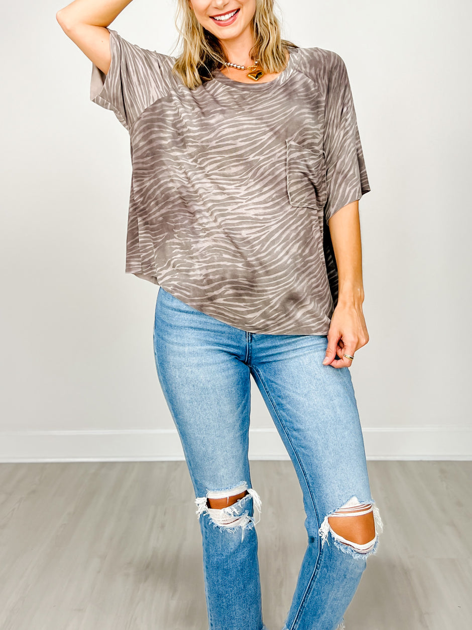Round Neck Short Sleeve Loose Top with Pocket