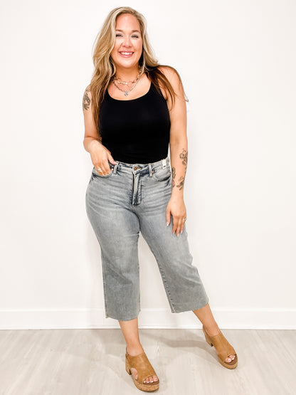 Judy Blue TANNER Mid-Rise Tummy Control Raw Hem Cropped Wide Leg Jeans