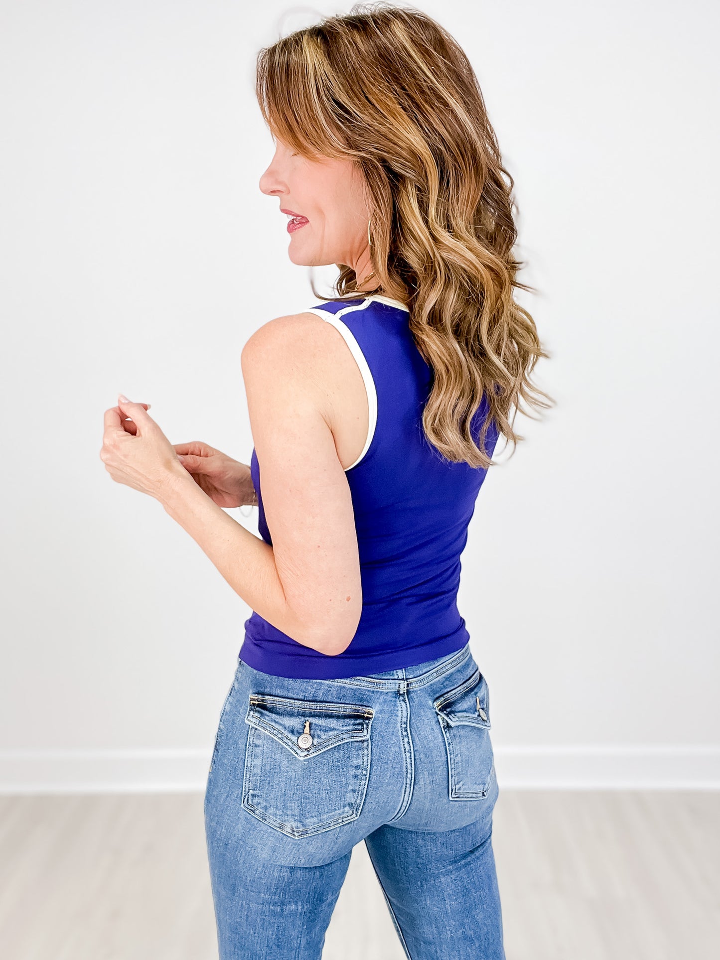 Two Tone U Neckline Seamless Tank - Group B