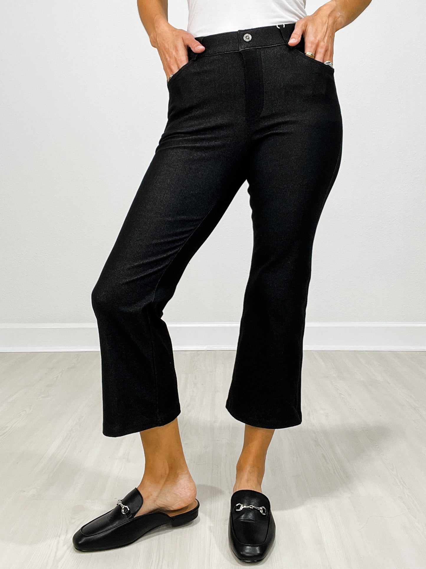 Classic Solid Straight Leg Crop Pants